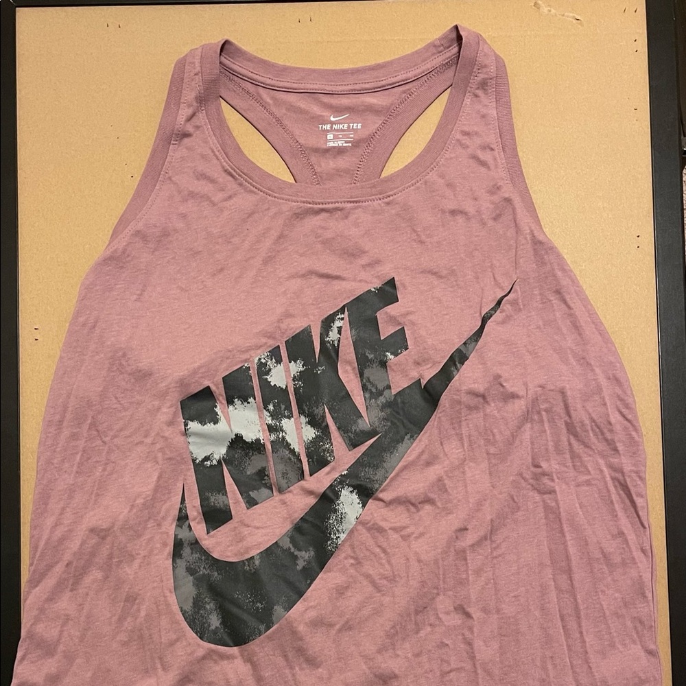 NIKE TANK TOP